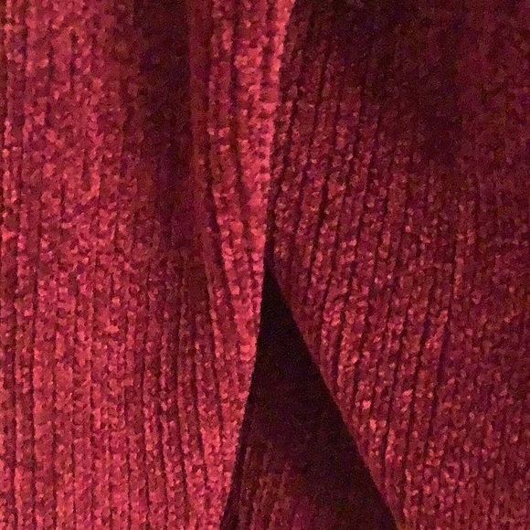 Lisa International Red Faux Fur Collar Chenille Sweater Jacket EUC Size L - Picture 3 of 10